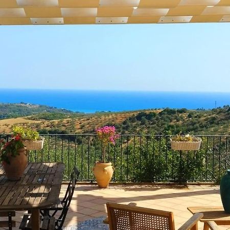 Villa Immersa In Oliveto Vista Mare Sciacca Eksteriør billede
