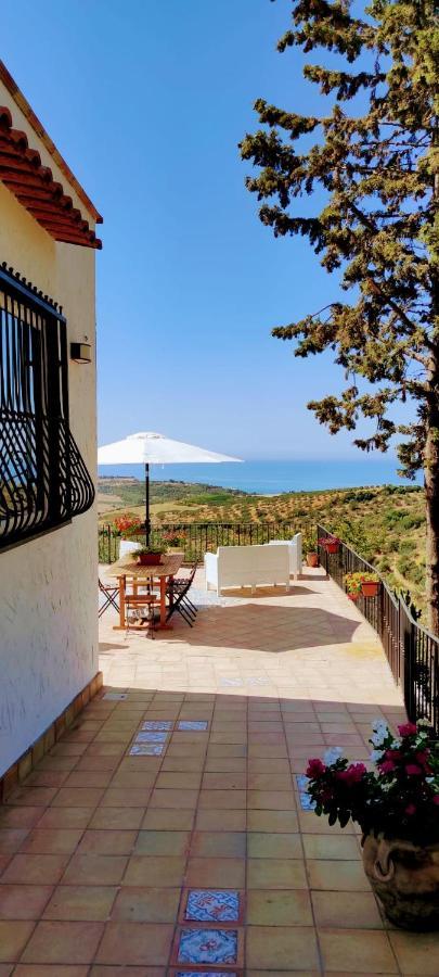 Villa Immersa In Oliveto Vista Mare Sciacca Eksteriør billede