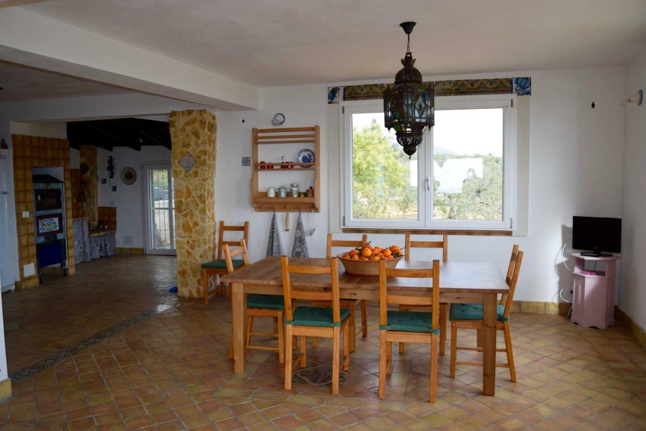 Villa Immersa In Oliveto Vista Mare Sciacca Eksteriør billede